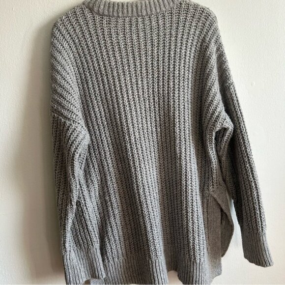 Aerie Grey Chunky Knit Relaxed Sweater - Picture 7 of 8